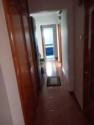 Închiriez  apartament  3 camere  - imagine 4