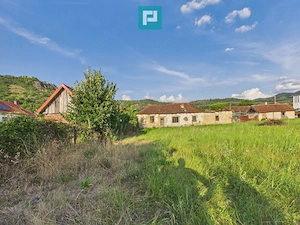 Casă în centrul localității Dezna, județul Arad - imagine 2