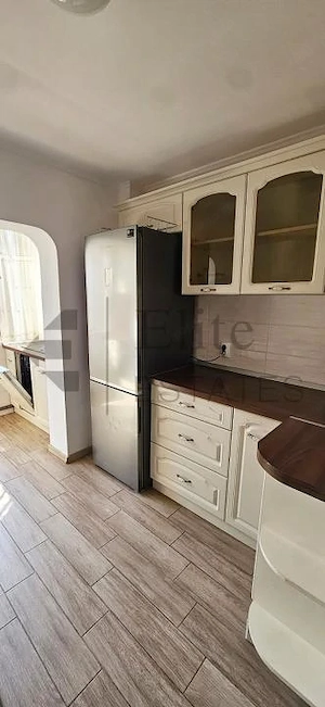 Apartament cu 3 camere in zona Decebal - imagine 5