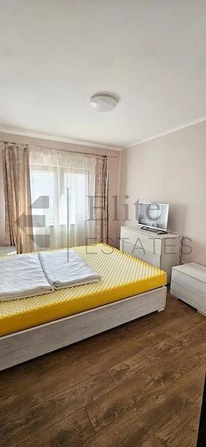 Apartament cu 3 camere in zona Decebal - imagine 2
