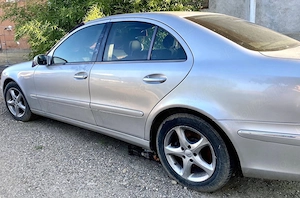 Mercedes Benz W211 E 220  - imagine 2