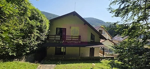 Vila in Sinaia cu parau in curte si view superb - imagine 2
