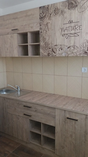 Inchiriez apartament 2 camere, decomandat, pe Calea Romanilor-Arad - imagine 2