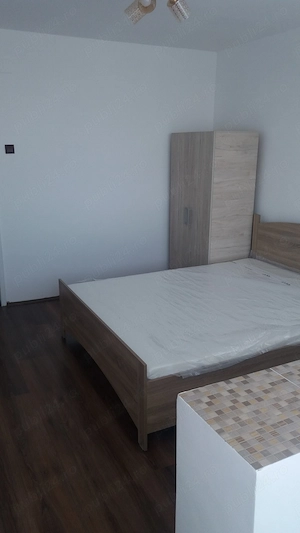 Inchiriez apartament 2 camere, decomandat, pe Calea Romanilor-Arad - imagine 5