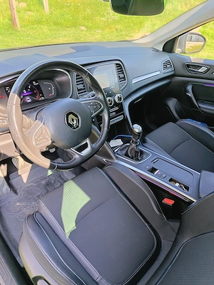 Renault Megane 4 Facelift 2022 - imagine 10