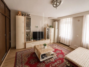 Apartament de închiriat cu 2 camere și mansardă – Cisnădie