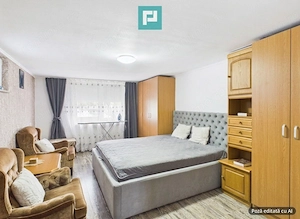 Casă cu 2 corpuri, teren 398 mp, Oradea - imagine 8