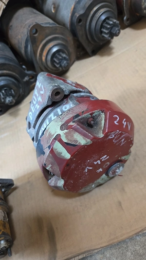 Alternator Bosch original revizionat Deutz taf 12v 24v 14 28 piese motor Deutz 913 912 - imagine 2