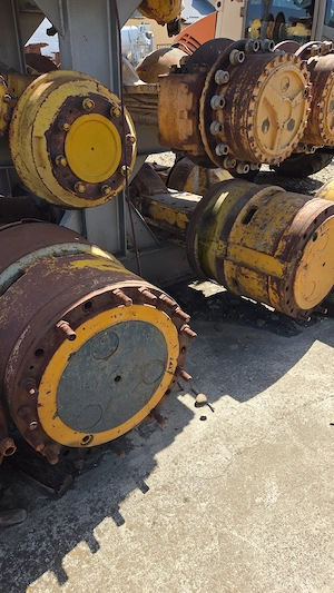 Piese punte Hanomag 77 prezon pinion reductor transmisie finala grup de pe set punti - imagine 3