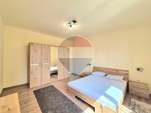 Apartament cu 3 camere, la prima închiriere, în zona centrală - imagine 7