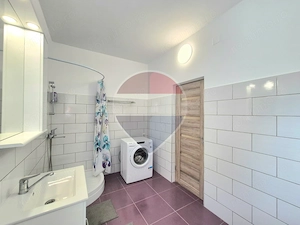 Apartament cu 3 camere, la prima închiriere, în zona centrală - imagine 12