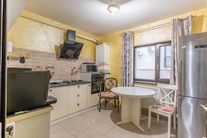 Apartament cu 3 camere, grădină proprie+loc de parcare- Str. Luminii - imagine 9