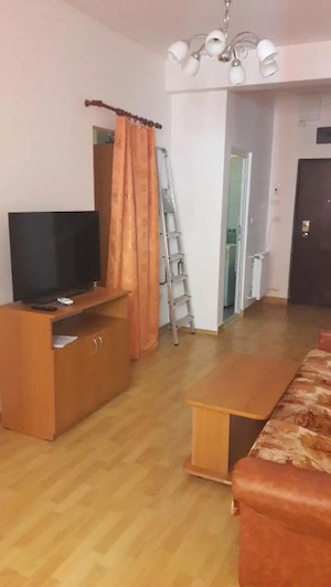 Inchiriez apartament zona ARED UTA contra prestarii de servicii de curatenie la casa - imagine 2