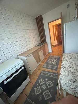 Închiriere apartament 2 camere, mobilat, decomandat - imagine 4