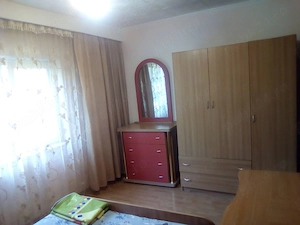 2 Dormitoare decomandate + Living, Rovine, zona Pizza Ibiza - imagine 6