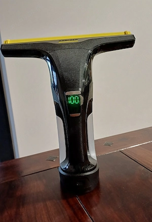 Aspirator de geamuri
