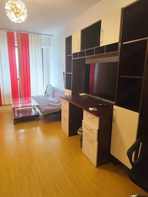Inchiriez garsoniera spatioasa Rams-metrou Republica