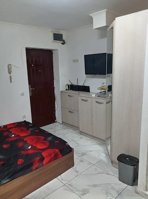 De închiriat garsoniera mobilat utilat p din 4 aer condiționat, termopan, gresie - imagine 2
