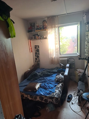 Vand urgent camera de camin