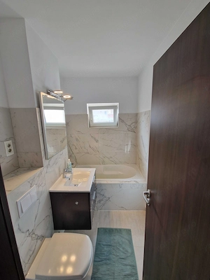 Inchiriez apartament 3 camere - imagine 5