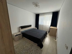 Inchiriez ap 2 camere decomandat si mobilat complet impreuna cu loc de parcare in Subcetate Residenc - imagine 4