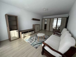 Inchiriez ap 2 camere decomandat si mobilat complet impreuna cu loc de parcare in Subcetate Residenc