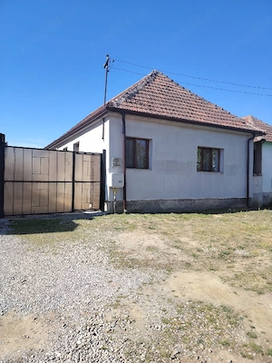 Vând casa renovată în Alparea - imagine 9