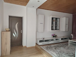 Vând casa renovată în Alparea - imagine 8