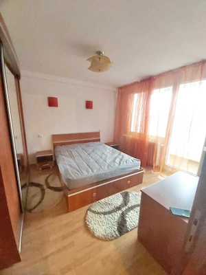 Vanzare apartament 3 camere metrou 1 Decembrie - imagine 4