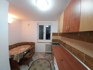 Vanzare apartament 3 camere metrou 1 Decembrie - imagine 7