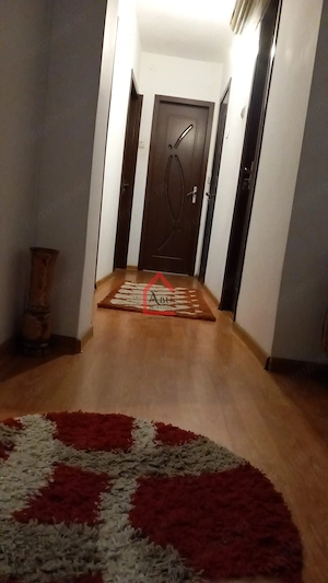 Apartament cu 3 camere, Decomandat, Zona Pacurari - imagine 5