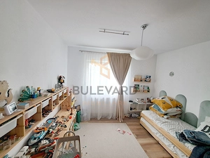 Apartament cu 3 camere în Zorilor| Vedere spre oraș | Mobilat și utilat - imagine 12