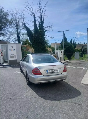 Mercedes Benz E270 CDi - imagine 5