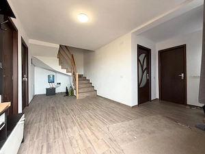 Duplex 5 camere, 140 mp utili, 18 mp terasa, 380mp teren - Chisoda - imagine 19