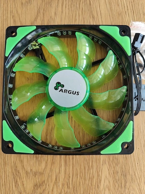 Ventilator 33 leduri verzi PC 