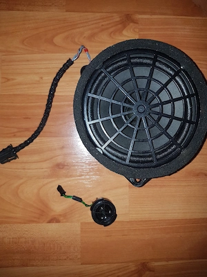 Pentru Mercedes CLK , W208 , C208 posibil W209 C209 Tweeter si difuzor bas/medii pentru usa fata 