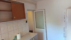 Vând apartament 2 camere,Slobozia, Str. Florilor,BL.S4, SC.D, Et. 2, Ap.59,Jud.Ialomita - imagine 4