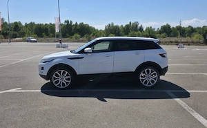 Evoque, 2.2 Diesel, cutie manuală, 2012, 137.800 km, pachet iarnă