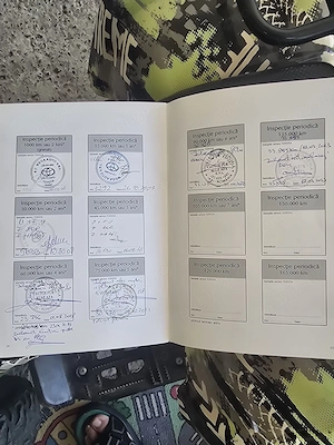 Vând Toyota Yaris 1,3 benzină  - imagine 2