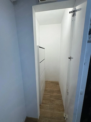 Apartament 2 camere, renovat și complet mobilat - imagine 6