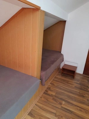 inchiriez camera cu baie si bucatarie la casa - imagine 5