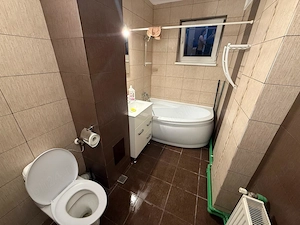 Apartament 2 camere, decomandat, termen lung, Zona Gara, Disponibil 5 Septembrie - imagine 3
