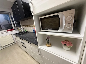 Apartament 2 camere, decomandat, termen lung, Zona Gara, Disponibil 5 Septembrie - imagine 2
