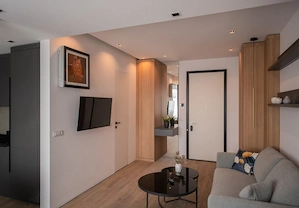 Studio de lux ultramodern centrul Constanței termen lung - imagine 5