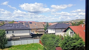 Pers.fizica vand apartament in Floresti - imagine 9