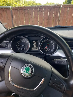 skoda superb   - imagine 2