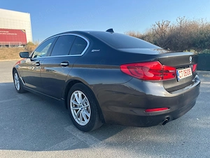 Bmw G30 Plug in Hybrid - imagine 8