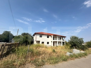 Casa de vaznare 215mp, teren 1500mp, zona Gura Vaii