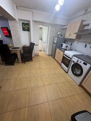 450 Euro/luna, Inchiriere apartament 45mp, o camera SPATIOASA, parter, - imagine 5