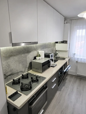 Apartament 3 camere, 62 mp, zona Craiovita Noua - imagine 2